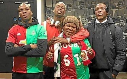 La familia Pogba dividida por los colores. La familia Pogba dividida por los colores.