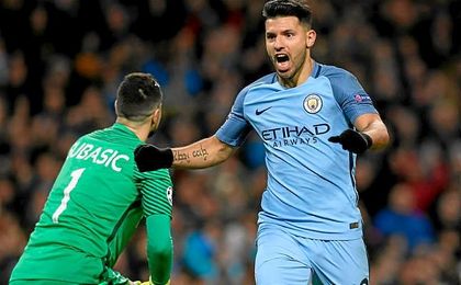 Agüero, con un doblete, fue uno de los artíficles de la remontada Agüero, con un doblete, fue uno de los artíficles de la remontada
