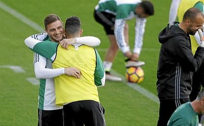José Carlos, única ausencia en el entrenamiento del Betis José Carlos, única ausencia en el entrenamiento del Betis