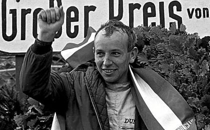 Fallece John Surtees, campeón del mundo en Fórmula Uno y motos Fallece John Surtees, campeón del mundo en Fórmula Uno y motos