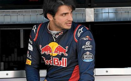 Sainz: "Para llegar este año a un podio tienen que pasar muchísimas cosas" Sainz: "Para llegar este año a un podio tienen que pasar muchísimas cosas"