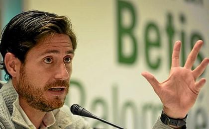Víctor Sánchez del Amo, técnico del Betis, en la rueda de prensa. Víctor Sánchez del Amo, técnico del Betis, en la rueda de prensa.