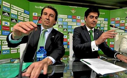 Catalán y Haro, en rueda de prensa. Catalán y Haro, en rueda de prensa.