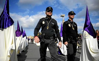 Plan de seguridad para la Semana Santa 2017 de Sevilla Plan de seguridad para la Semana Santa 2017 de Sevilla