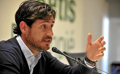 Víctor tiene la duda de Piccini. Víctor tiene la duda de Piccini.