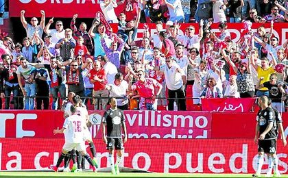 Unidos para asaltar la tercera posición Unidos para asaltar la tercera posición