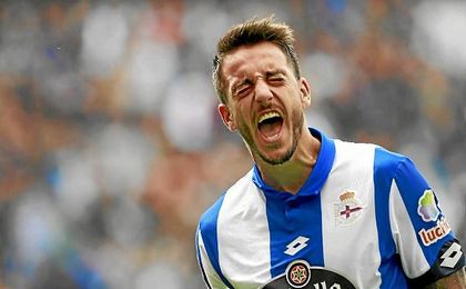 Joselu celebra el primer gol del Deportivo ante el Málaga. Joselu celebra el primer gol del Deportivo ante el Málaga.