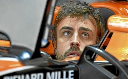 Fernando Alonso, en su monoplaza McLaren. Fernando Alonso, en su monoplaza McLaren.