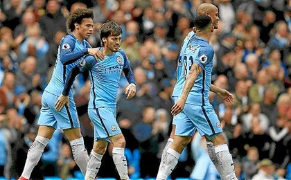 Silva abrió el marcador a los dos minutos de juego. Silva abrió el marcador a los dos minutos de juego.