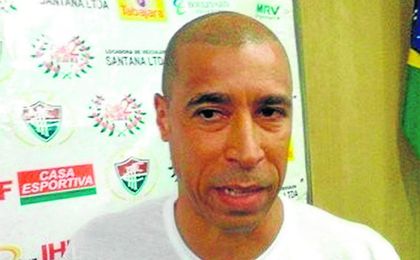 Jorge Wagner ha tenido una larga carrera en el fútbol. Jorge Wagner ha tenido una larga carrera en el fútbol.