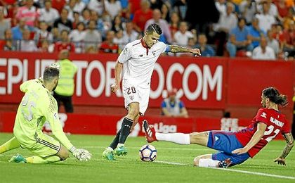 Vitolo, en el último partido de Liga ante Osasuna. Vitolo, en el último partido de Liga ante Osasuna.