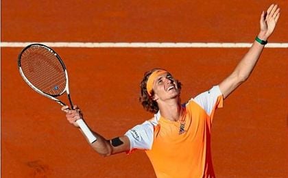 Zverev entra por primera vez en el Top-10 tras su triunfo en Roma Zverev entra por primera vez en el Top-10 tras su triunfo en Roma