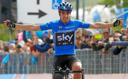 Mikel Landa se llevó la etapa. Mikel Landa se llevó la etapa.