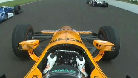 Alonso ha roto el motor. Alonso ha roto el motor.