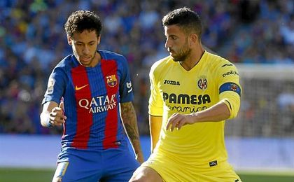 Se hace oficial su llegada al Milan. Se hace oficial su llegada al Milan.