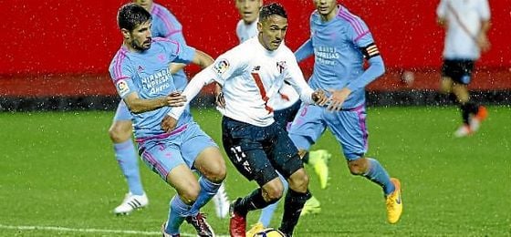 Boutobba, en el partido del Sevilla Atlético ante el Mirandés. Boutobba, en el partido del Sevilla Atlético ante el Mirandés.