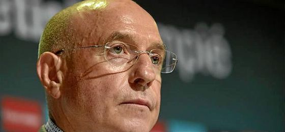 Serra Ferrer, ante los medios de comunicación. Serra Ferrer, ante los medios de comunicación.