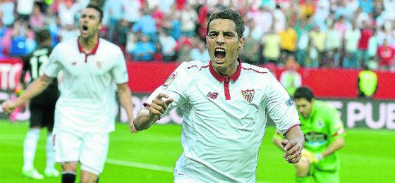 El delantero franco-tunecino Ben Yedder celebra uno de los 18 goles conseguidos esta temporada con la elástica nervionense. El delantero franco-tunecino Ben Yedder celebra uno de los 18 goles conseguidos esta temporada con la elástica nervionense.