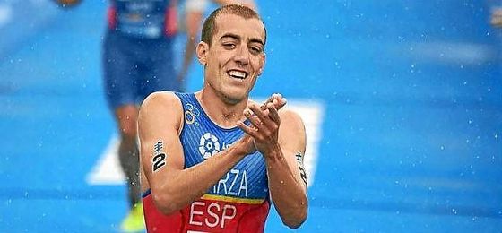 El español Alarza es el líder del Mundial. El español Alarza es el líder del Mundial.