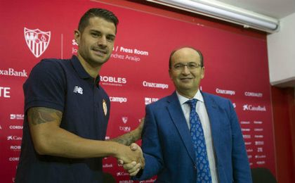 Castro no rebajará un euro la cláusula de Vitolo. Castro no rebajará un euro la cláusula de Vitolo.