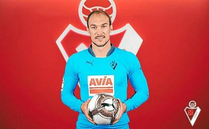 El Eibar ficha al guardameta Dmitrovic hasta 2021. El Eibar ficha al guardameta Dmitrovic hasta 2021.