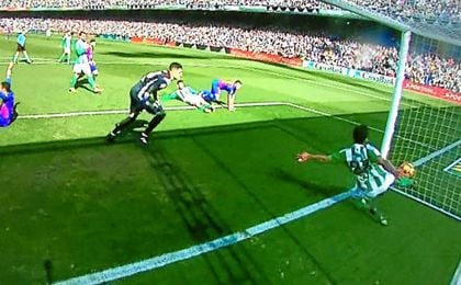 El gol fantasma más famoso del curso pasado. El gol fantasma más famoso del curso pasado.