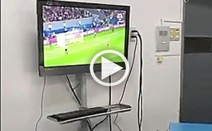 Polémica en Chile: Celebran las paradas de Claudio Bravo en medio de una operación quirúrgica Polémica en Chile: Celebran las paradas de Claudio Bravo en medio de una operación quirúrgica