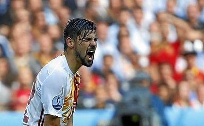 Nolito disputando un partido con la selección Nolito disputando un partido con la selección