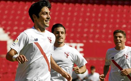 Borja Lasso o Matos, en la imagen celebrando un gol ante el Alcorcón, son dos de los futbolistas del Sevilla At. codiciados en el mercado. Borja Lasso o Matos, en la imagen celebrando un gol ante el Alcorcón, son dos de los futbolistas del Sevilla At. codiciados en el mercado.