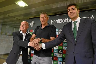 En la primera concentración de la pretemporada, Quique Setién tiene mimbres para ir perfilando su equipo. En la primera concentración de la pretemporada, Quique Setién tiene mimbres para ir perfilando su equipo.