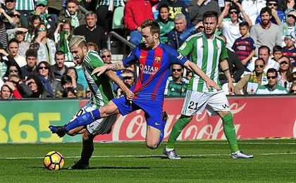 Los culés también estaban interesados en el canterano verdiblanco. Los culés también estaban interesados en el canterano verdiblanco.