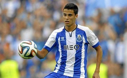 Diego Reyes: "Mi cabeza está ahora en el Oporto" Diego Reyes: "Mi cabeza está ahora en el Oporto"