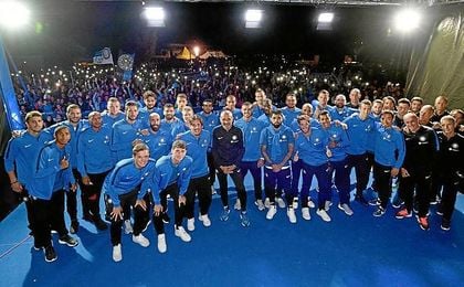 Jovetic, el primero por la izquierda, es uno más en el Inter. Jovetic, el primero por la izquierda, es uno más en el Inter.