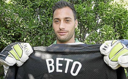 Beto fue uno de los héroes del Sevilla en la tercera Europa League del Sevilla FC. Beto fue uno de los héroes del Sevilla en la tercera Europa League del Sevilla FC.