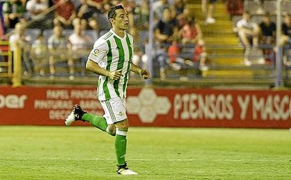 Andrés Guardado hizo su debut como bético en Extremadura. Andrés Guardado hizo su debut como bético en Extremadura.