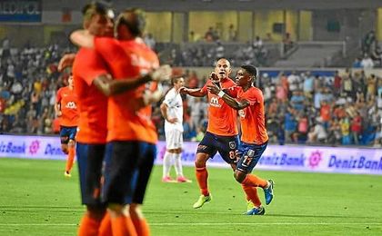 Elia, que ya marcó en la eliminatoria ante el Brujas, volvió a mojar. Elia, que ya marcó en la eliminatoria ante el Brujas, volvió a mojar.