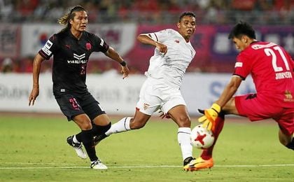 Muriel, el fichaje más caro de la historia sevillista, vio puerta ante el Cerezo Osaka. Muriel, el fichaje más caro de la historia sevillista, vio puerta ante el Cerezo Osaka.
