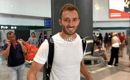 Pezzella ha aterrizado en Milán. Pezzella ha aterrizado en Milán.