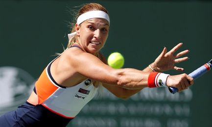 Cibulkova suda su pase a cuartos junto a Pavlyuchenkva, que elimina a Suárez Cibulkova suda su pase a cuartos junto a Pavlyuchenkva, que elimina a Suárez