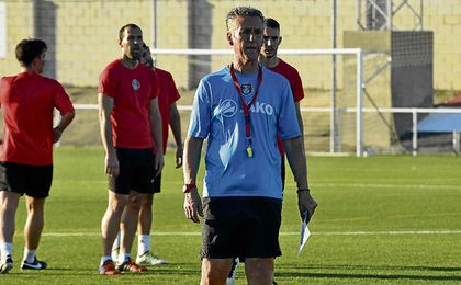 Alejandro Ceballos ha llegado este verano al José Juan Romero Gil. Alejandro Ceballos ha llegado este verano al José Juan Romero Gil.