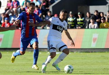 El ´Superclásico´ paraguayo entre Cerro y Olimpia protagoniza la jornada del Clausura El ´Superclásico´ paraguayo entre Cerro y Olimpia protagoniza la jornada del Clausura