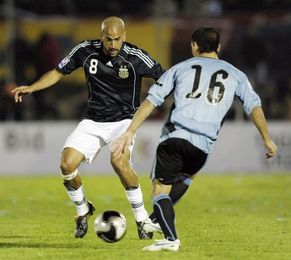 Uruguay recuerda que el clásico ante Argentina es el más antiguo del fútbol Uruguay recuerda que el clásico ante Argentina es el más antiguo del fútbol