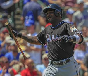 Ozuna y Encarnación juegan con bates explosivos y pegan sendos cuadrangulares Ozuna y Encarnación juegan con bates explosivos y pegan sendos cuadrangulares