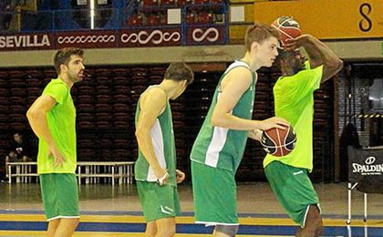 Nobel Boungou-colo se une a los entrenamientos Nobel Boungou-colo se une a los entrenamientos