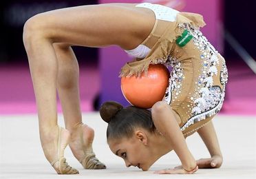 ¿Dina o Arina? Las gemelas Averina asaltan el mundial con hambre atrasada ¿Dina o Arina? Las gemelas Averina asaltan el mundial con hambre atrasada