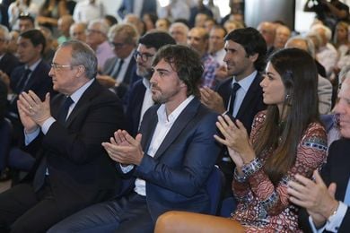 Alonso: "Voy a esperar a su decisión (McLaren) antes de tomar la mía" Alonso: "Voy a esperar a su decisión (McLaren) antes de tomar la mía"