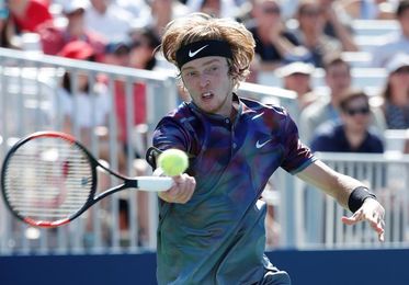 Paseos de Federer y Nadal; remontada "épica" Del Potro; Rublev vuelve a ganar Paseos de Federer y Nadal; remontada "épica" Del Potro; Rublev vuelve a ganar