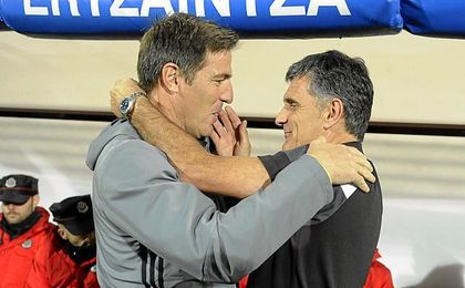 A Mendilibar, Berizzo le parece "un buen tipo". A Mendilibar, Berizzo le parece "un buen tipo".