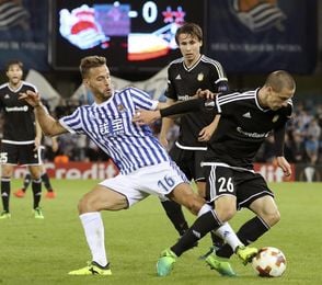 4-0. Dos goles de Diego Llorente remarcan la goleada de la Real 4-0. Dos goles de Diego Llorente remarcan la goleada de la Real