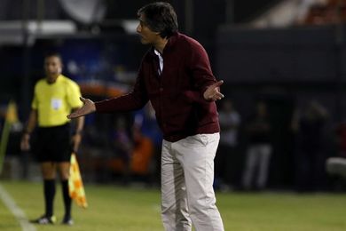 Aplazan para el lunes el partido Boston River-El Tanque Sisley Aplazan para el lunes el partido Boston River-El Tanque Sisley
